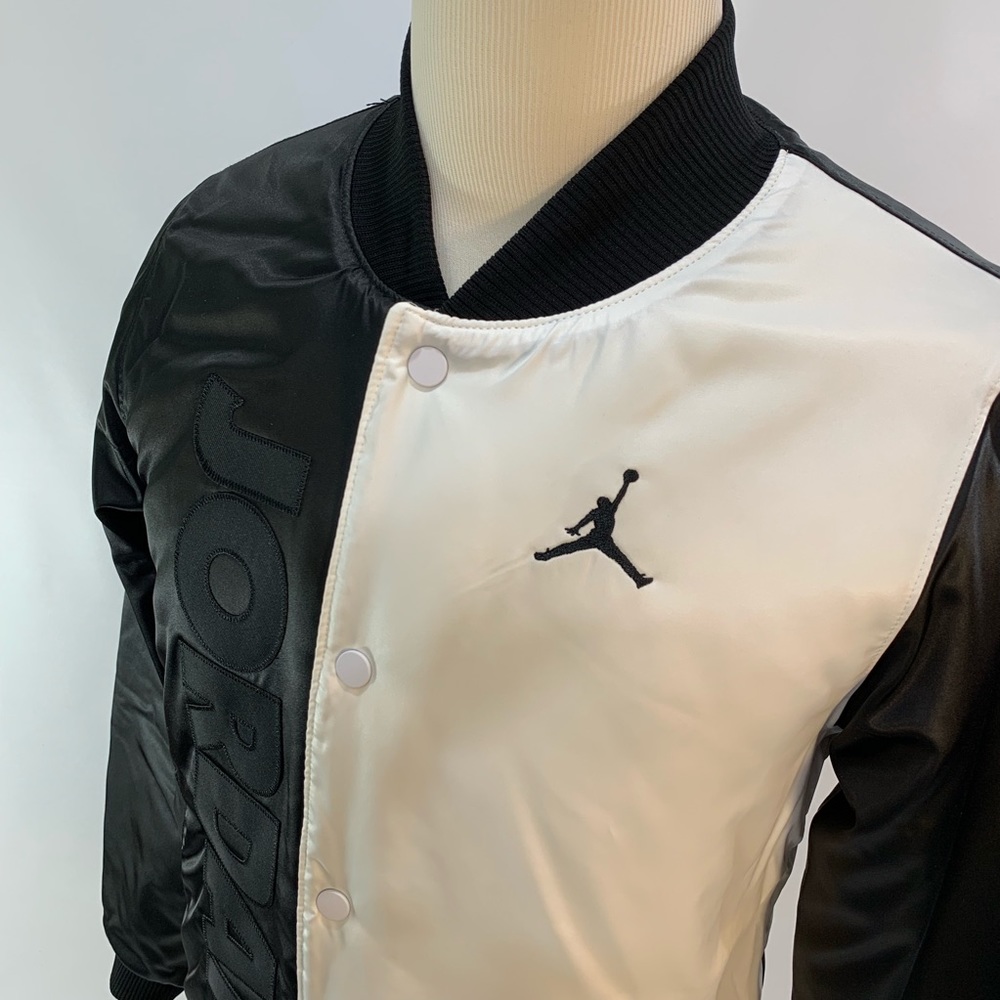 Nike Air Jordan Retro 11 Full Zip Bomber Jacket - Picture 2 of 8